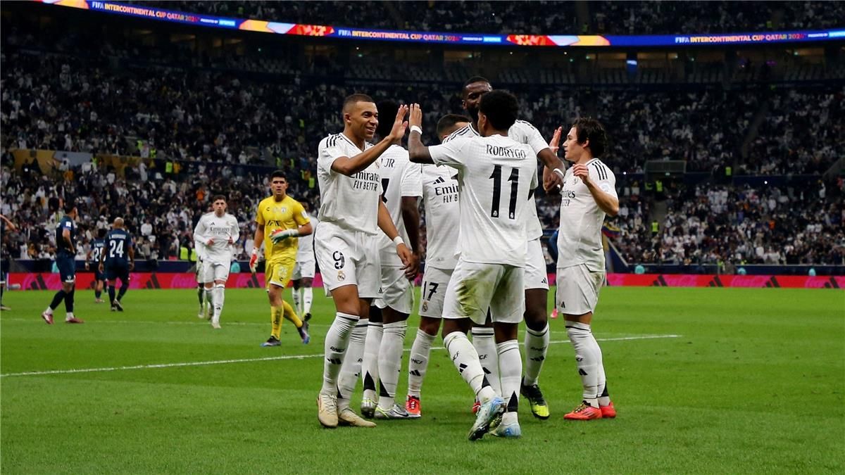 مساحات سبورت : ماركا: ريال مدريد يحدد أولوياته الدفاعية في الصيف.. مواهب صاعدة بقوة مساحات سبورت : ماركا: ريال مدريد يحدد أولوياته الدفاعية في الصيف.. مواهب صاعدة بقوة