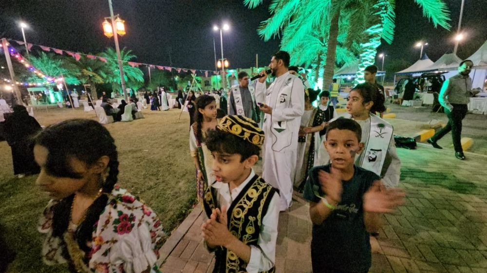”المسحراتي“ يعود إلى شوارع صفوى وسط تفاعل كبير من الأهالي والأطفال