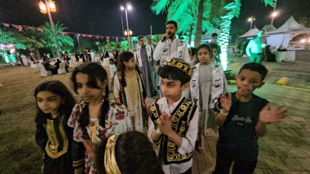 ”المسحراتي“ يعود إلى شوارع صفوى وسط تفاعل كبير من الأهالي والأطفال