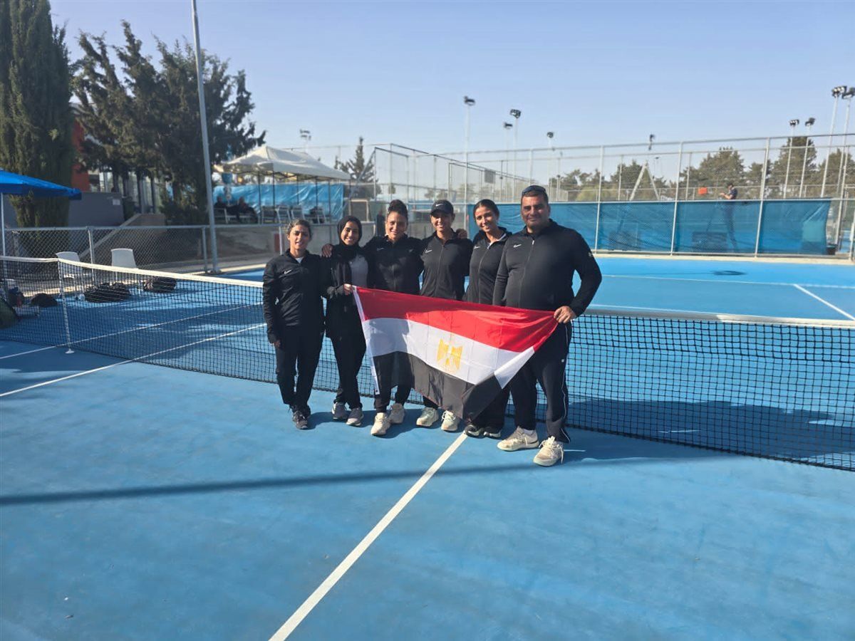 فريق التنس الأنثى