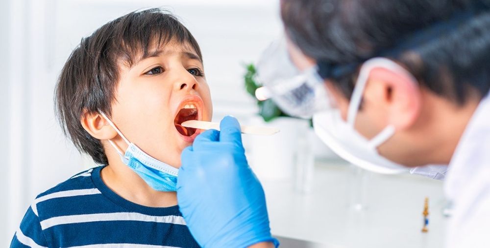 التهاب الحلق واللوزتين من الأمراض الشائعة في موسم تبادل الفصول - Mercy Health Blog