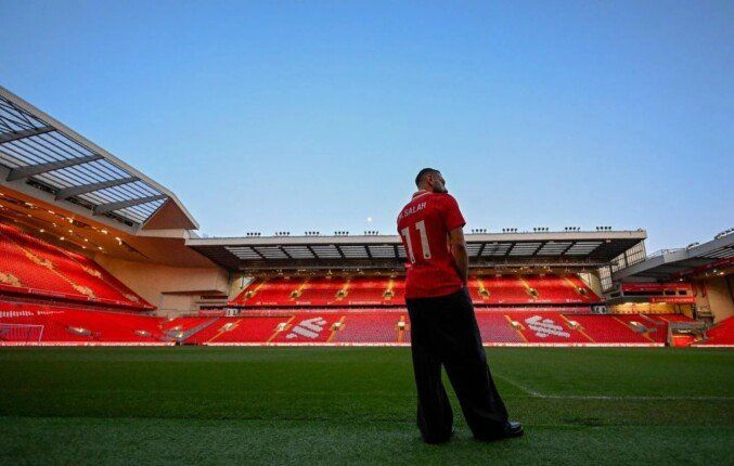ماذا قال محمد صلاح بعد تجديد تعاقده مع ليفربول؟