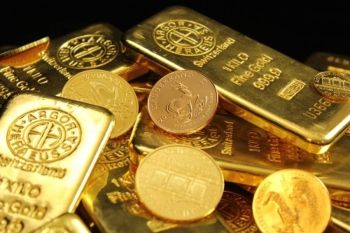 مواصلة ارتفاعها.. أسعار الذهب تصعد إلى مستوى قياسي جديد