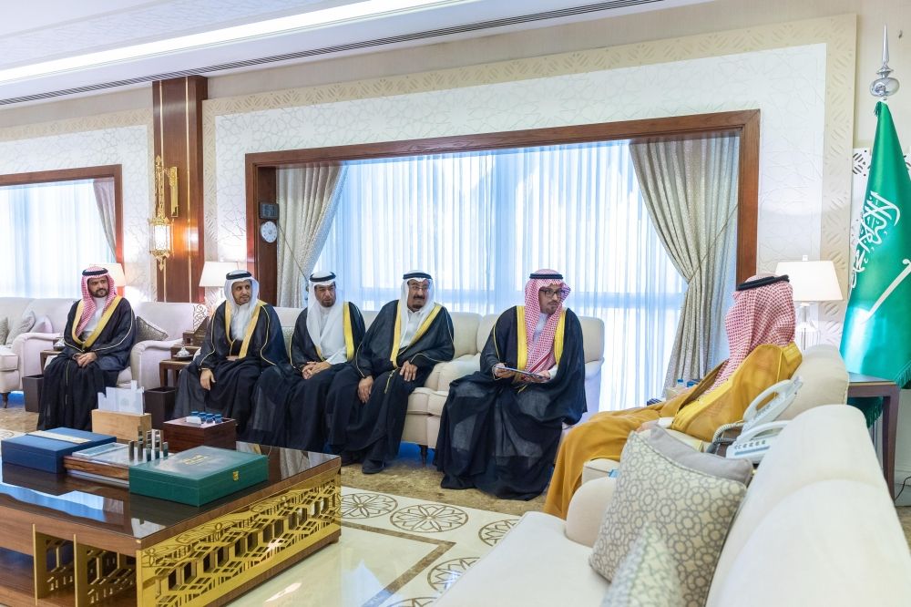 نائب أمير المنطقة الشرقية يتابع جهود جمعية العناية بالمساجد في المنطقة - اليوم
