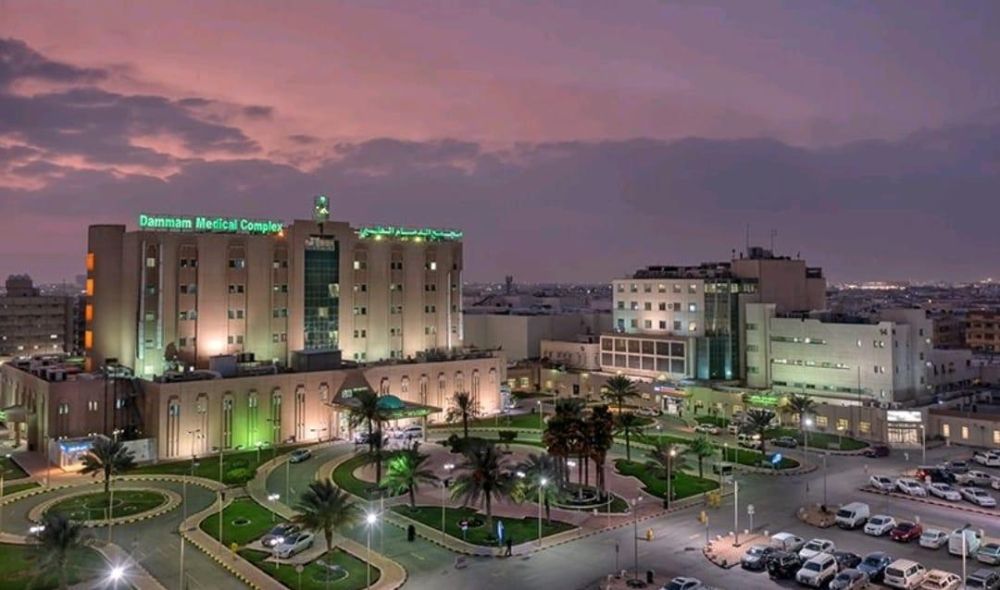 جراحة نادرة تنهي معاناة 3 سنوات لشاب عجز عن فتح فمه