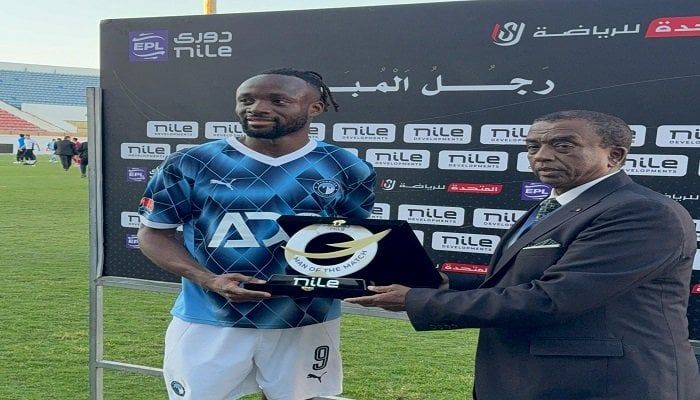 فيستون ماييلي أفضل لاعب في مباراة بيراميدز والحدود