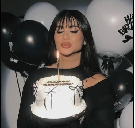 هدى الإتربي تخطف الأنظار في حفل عيد ميلادها