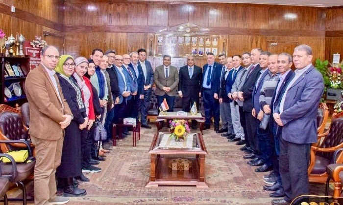 مستشفيات جامعة طنطا تحصل على وسام نجمة المستشفيات من الطبقة الأولى