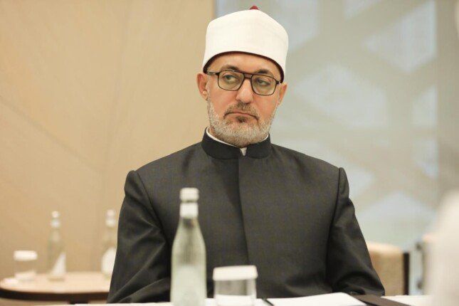 مفتي الجمهورية: العلم والرحمة أساس بناء الشخصية الإسلامية