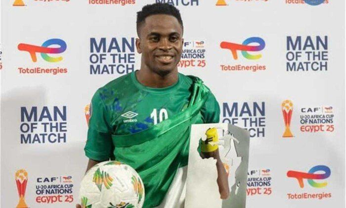 الأهلي يستهدف التعاقد مع كمارا لاعب منتخب سيراليون للشباب