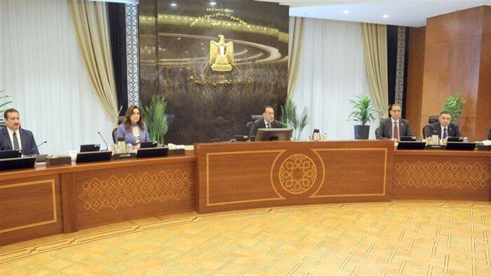 رئيس الوزراء: الأرض الزراعية خط أحمر ولا يمكن تعويضها
