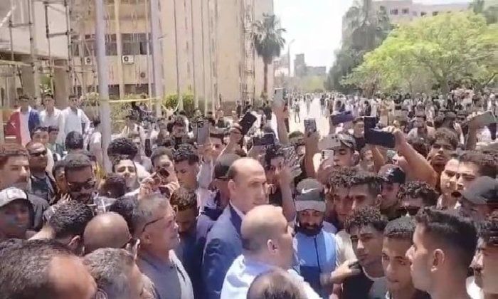 طلاب الزقازيق يطالبون بحق الطالبة «روان».. ونائب رئيس الجامعة: التزموا الهدوء والقضية قيد التحقيق بالنيابة