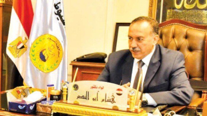 فرحة عيد العمال في أسيوط: صرف 1500 جنيه لـ 5223 من العمالة غير المنتظم