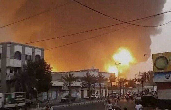 عاجل| الغارات الإسرائيلية تدمر مطار صنعاء بالكامل وتستهدف منشآت حيوية باليمن