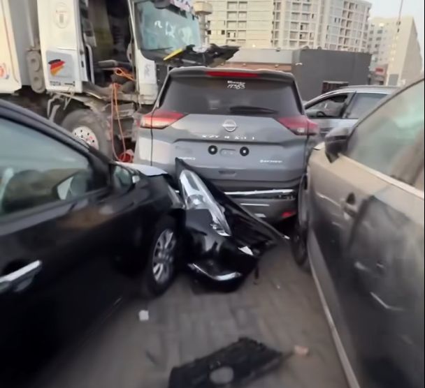 الحادث