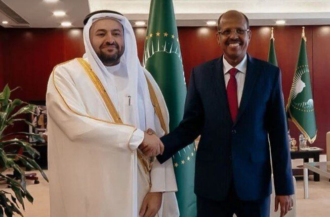 وزير الخارجية القطري يبعث رسالة خطية إلى رئيس مفوضية الاتحاد الإفريقي