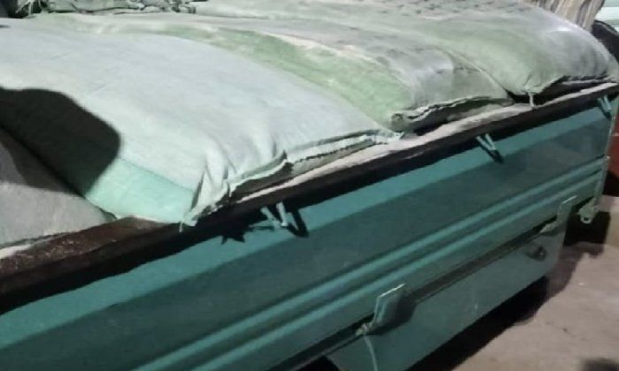 ضبط سيارة محمّلة بـ 8 أطنان دقيق بلدي مدعّم قبل بيعها في السوق السوداء بالبحيرة