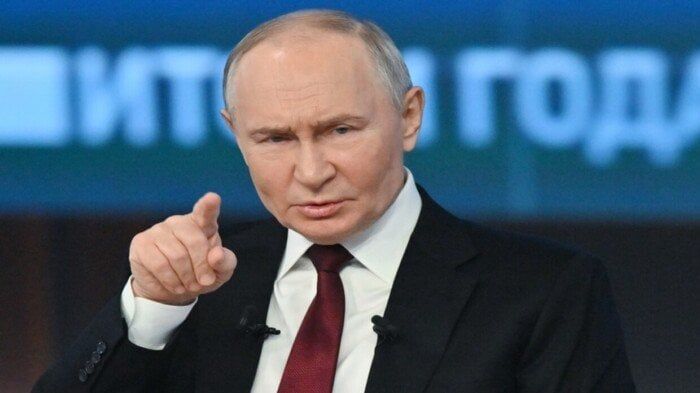 بوتين لرئيس الوزراء السلوفاكي في الكرملين: سنبذل كل ما في وسعنا لاستعادة العلاقات بين البلدين