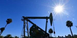 أ ف ب: النفط يخسر أكثر من 5 بالمئة وأسواق الأسهم الأوروبية تهوي بعد إعلان الصين تعرفات جمركية على المنتجات الأميركية - عرب فايف