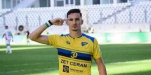 الأهلي ينافس أياكس الهولندي على ضم لاعب بارادو الجزائري - عرب فايف