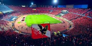 8 آلاف دولار.. واللعب بدون جمهور.. عقوبات تنتظر الأهلي من الكاف - عرب فايف