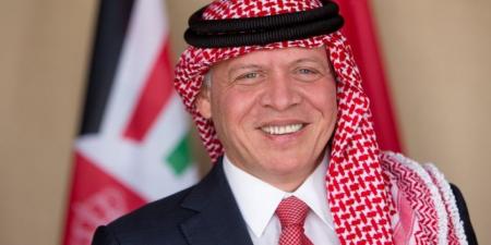 الملك مهنئا بيوم العمال: نعتز بكل يدٍ تعمل بإخلاص - عرب فايف