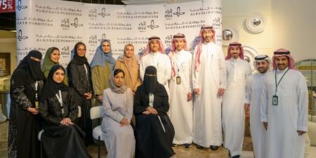 من فكرة إلى تحفة، أديم يجسّد الإبداع السعودي في أبهى صورهبكل فخر واعتزاز، احتفلنا بتدشين طقم أديم الفائز في تحديات “تنوين” لتصميم الوحدات المرنة - عرب فايف