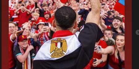 "بلدك كها فخورة بيك".. تريزيجيه يوجه رسالة مؤثرة لـ محمد صلاح بعد التتويج بالدوري الإنجليزي - عرب فايف