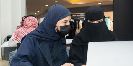 92 مشروعًا تقنيًا لخريجي ”علوم الحاسب“ بجامعة الإمام عبدالرحمن - عرب فايف