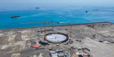 وضع حجر الأساس لمشروع "مرسى" لتزويد السفن بوقود الغاز في ميناء صحار العماني - عرب فايف