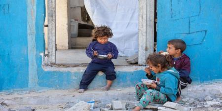 "أونروا": الحصار الإسرائيلي على غزة يقتل بصمت مزيدا من الأطفال والنساء يوميا - عرب فايف