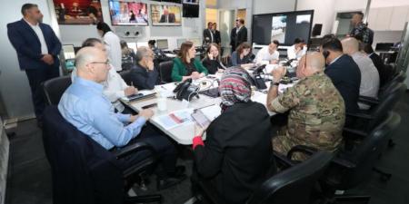 الحجار أشرف على عملية تسليم صناديق الاقتراع استعدادًا للانتخابات البلدية بجبل لبنان غدًا - عرب فايف