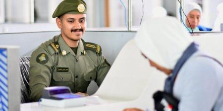 السعودية تستقبل أولى رحلات ضيوف الرحمن من إندونيسيا لأداء فريضة الحج لعام 1446هـ - عرب فايف