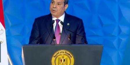 الرئيس السيسي: عمال مصر شريك أساسي في تحقيق النهضة - عرب فايف