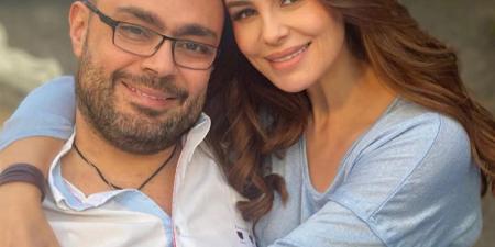 أبرزهم إلهام شاهين.. نجوم الفن يواسون كارول سماحة بعد وفاة زوجها وليد مصطفى - عرب فايف
