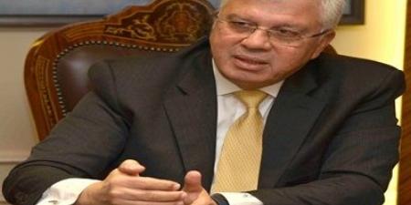 عاشور: إعادة هيكلة المناهج الدراسية بما يتماشى مع احتياجات سوق العمل - عرب فايف