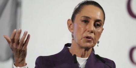 رئيسة المكسيك: أكدت لترامب أن أراضينا غير قابلة للانتهاك وأننا لن نقبل بوجود الجيش الأميركي عليها - عرب فايف