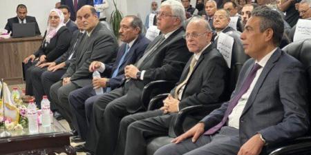 عاشور: مليون طالب يدرسون بالمعاهد العليا ودورها لا يقل أهمية عن الجامعات - عرب فايف