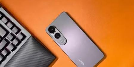 مراجعة للهاتف vivo V50 Lite 5G: وحش البطارية والتصوير بشاشة 120Hz وكاميرا 50MP - عرب فايف
