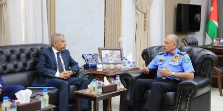 مدير الأمن العام يلتقي الأمين العام لمجلس وزراء الداخلية العرب - عرب فايف