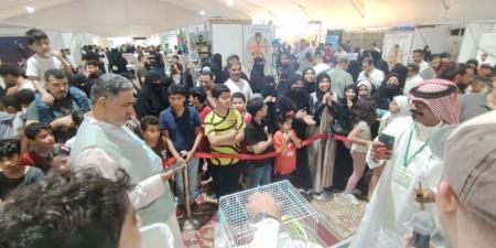 برامج تثقيفية وعيادات بيطرية تجذب 20 ألف زائر في ”عالم الحيوانات“ - عرب فايف