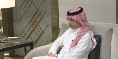 ولي العهد ونائب رئيس دولة فلسطين يبحثان سُبل تعزيز العمل المشترك - عرب فايف