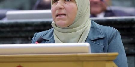 المحسيري تسأل حسان عن ختم المساواة في الأردن #عاجل - عرب فايف