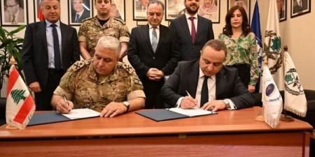 توقيع مذكرة تفاهم بين مركز البحوث والدراسات الاستراتيجية في الجيش واتحاد المصارف العربية - عرب فايف