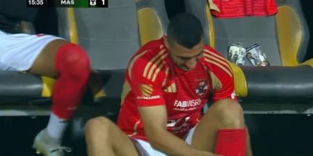 الدوري المصري الممتاز: رامي ربيعة يغادر مباراة الأهلي والمصري بسبب الإصابة في الدقيقة 12 ومشاركة مصطفى العش - عرب فايف