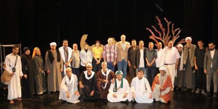 شباب بني سويف يدخل منافسات العروض المسرحية بـ"غسالة الموت اتوماتيك" - عرب فايف