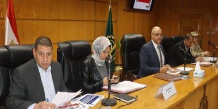 محافظ القليوبية: غرف طوارئ وعمليات تعمل على مدار ٢٤ ساعة خلال عيد - عرب فايف