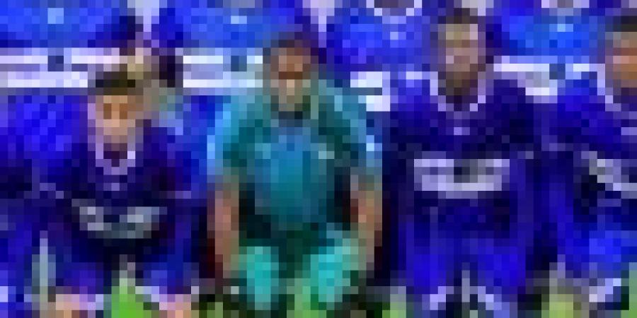 مساحات سبورت : استقبال حافل لنادي الهلال بمطار القاهرة قبل مواجهة الأهلي - عرب فايف