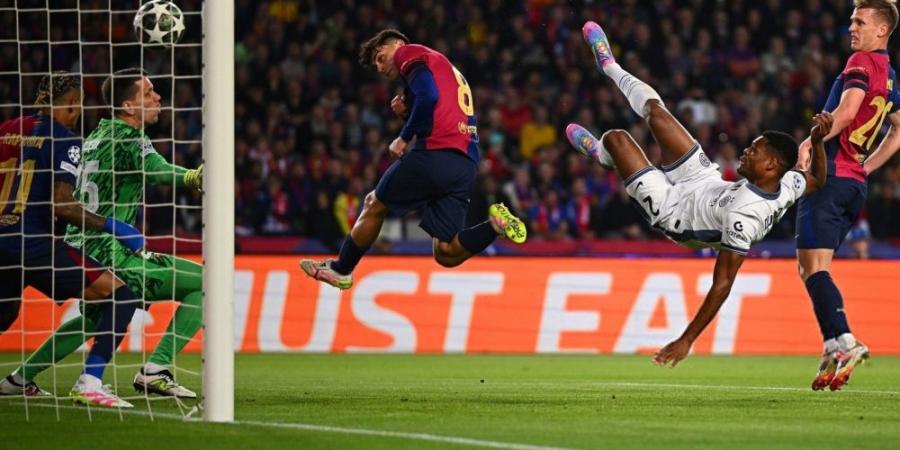 برشلونة يجبر إنتر على التعادل في ذهاب نصف نهائي دوري أبطال أوروبا - عرب فايف