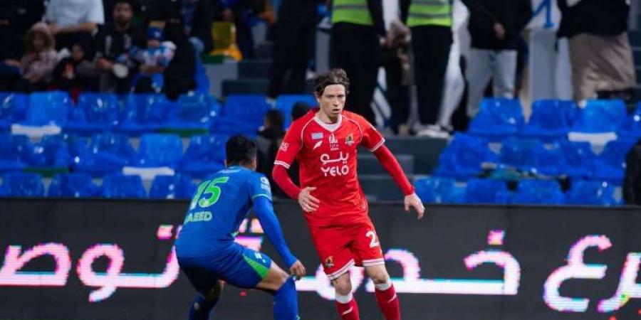الوحدة يجتاز الأخدود بثنائية في دوري روشن - عرب فايف